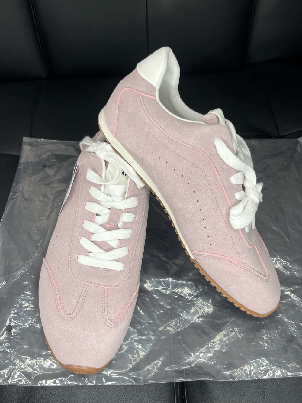 ALO Sunset Sneakers nwt